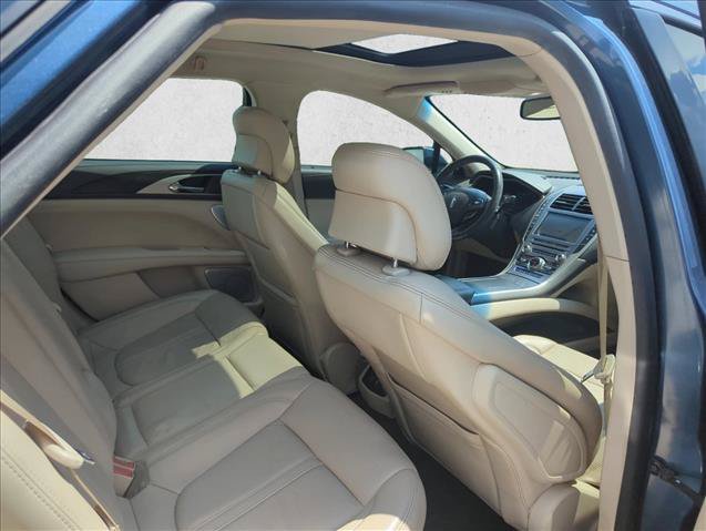 Used 2019 Lincoln MKZ Reserve w/ Luxury Package FWD image 23