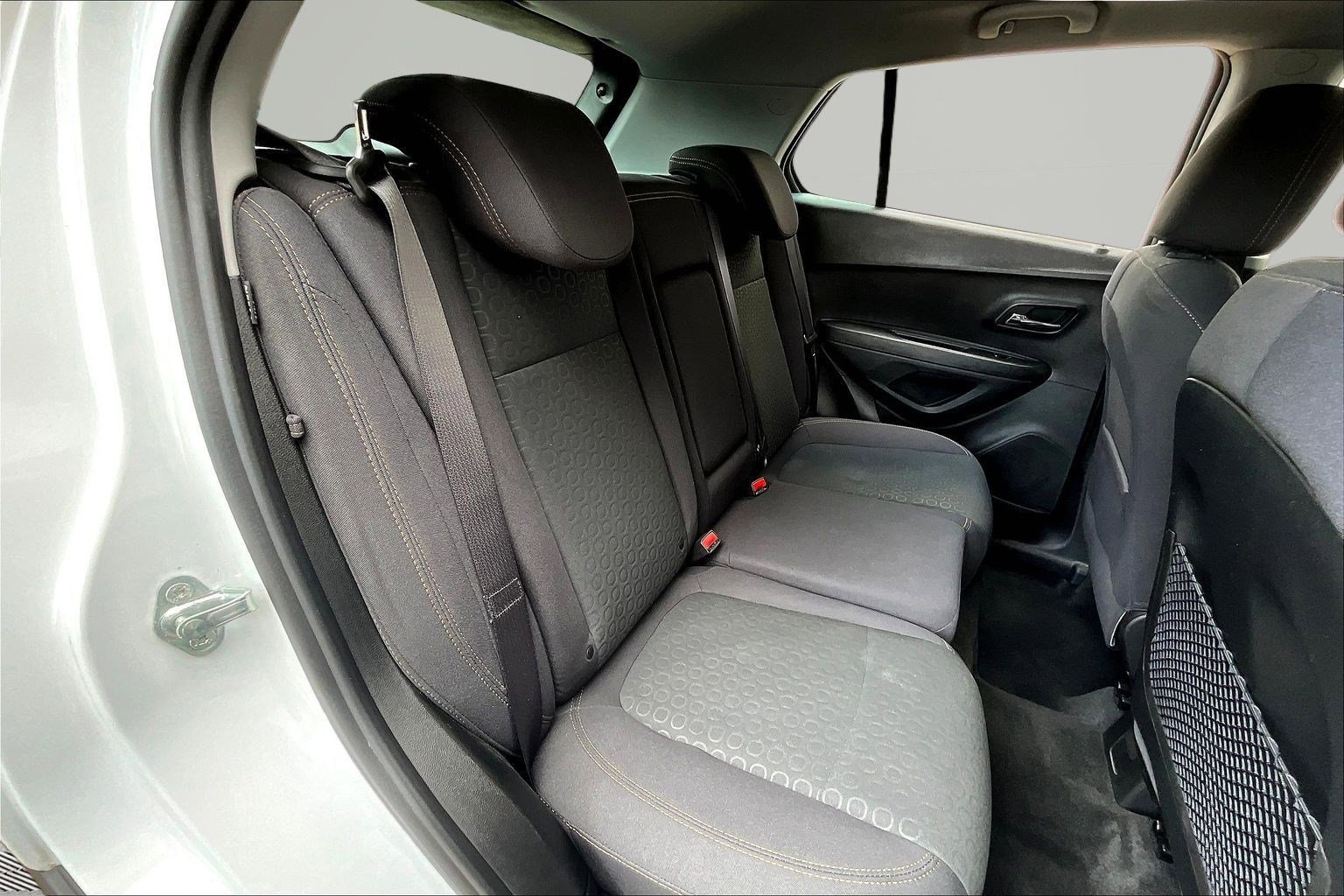 Used 2020 Chevrolet Trax LS FWD image 21