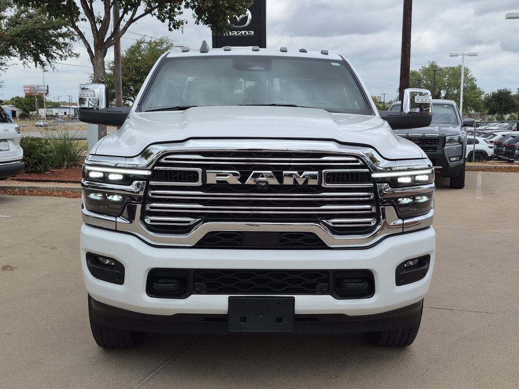 Used 2025 RAM 3500 Laramie AWD/4WD image 5