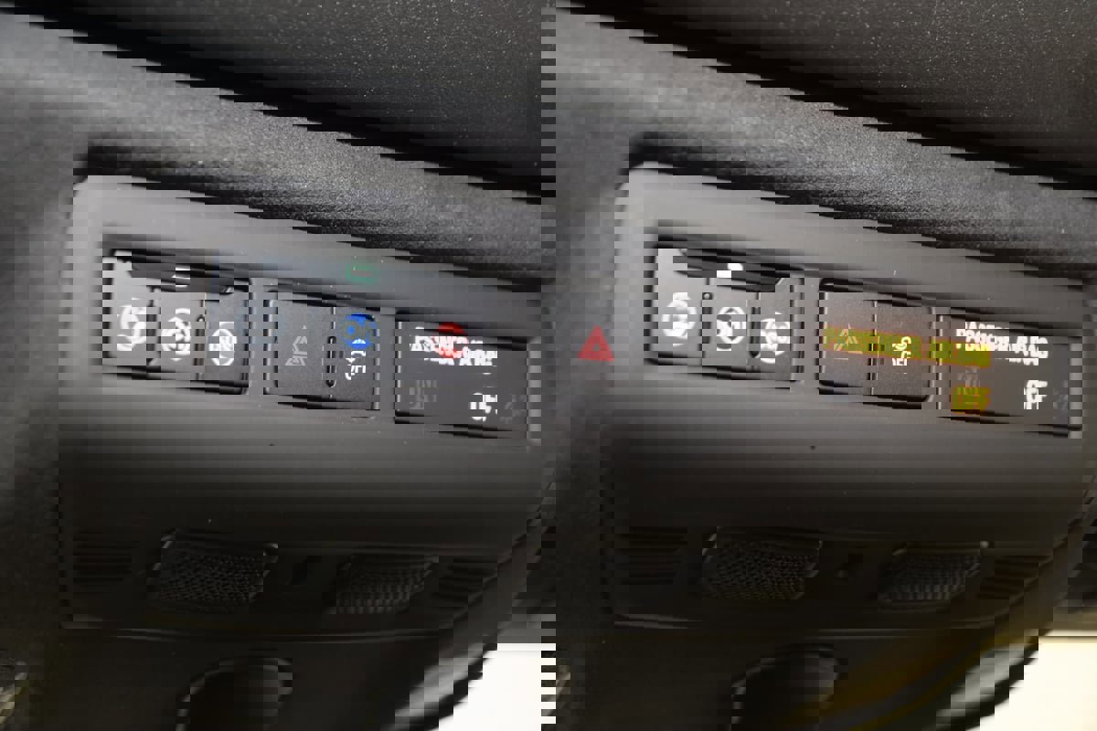 Used 2020 Chevrolet Corvette Stingray Premium Cpe w/ 3LT Preferred Equipment Group image 54