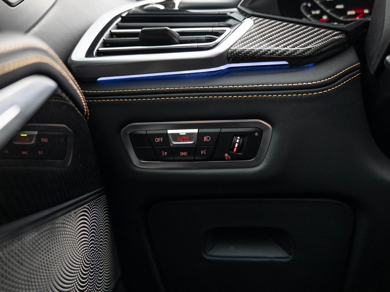 Used 2023 BMW X5 M Competition w/ Competition Package image 21