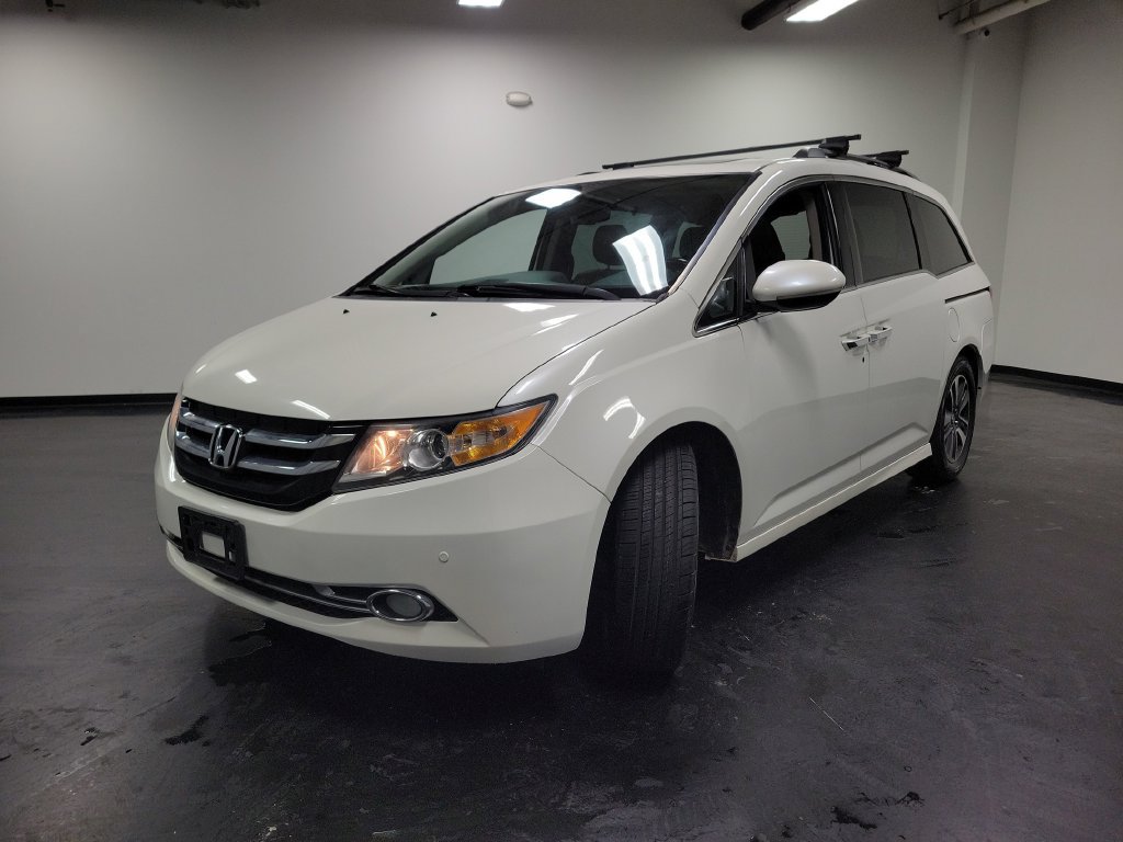 Used 2017 Honda Odyssey Touring image 4