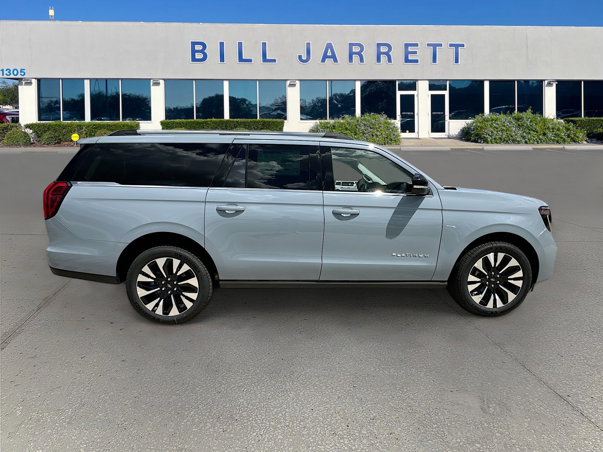 New 2026 Ford Expedition Max Platinum image 3