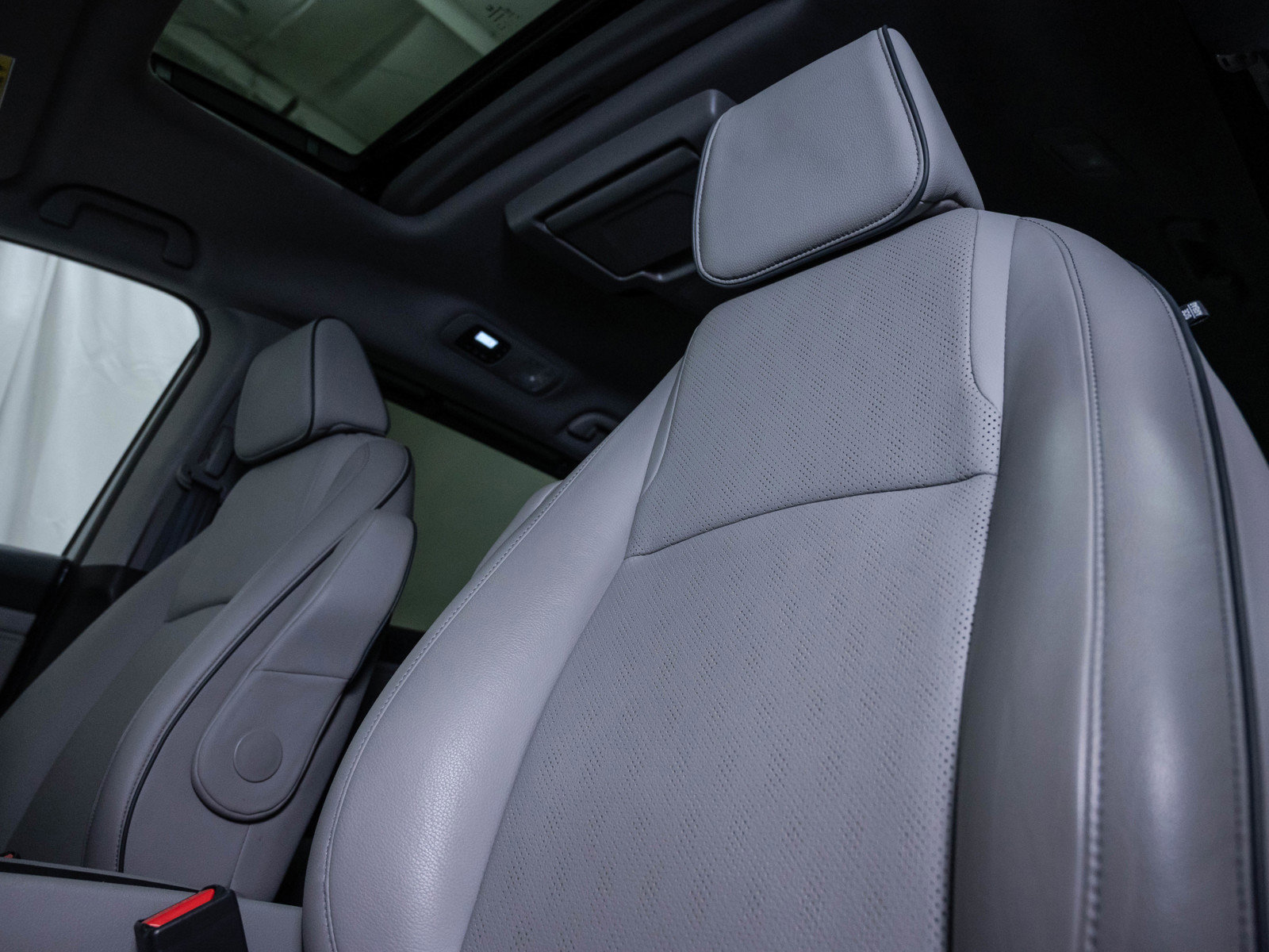 Used 2023 Honda Odyssey Elite image 19