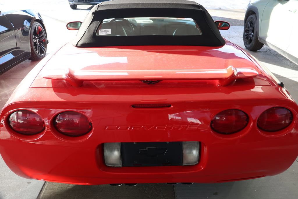 Used 2001 Chevrolet Corvette Convertible w/ Preferred Equipment Group2 image 5