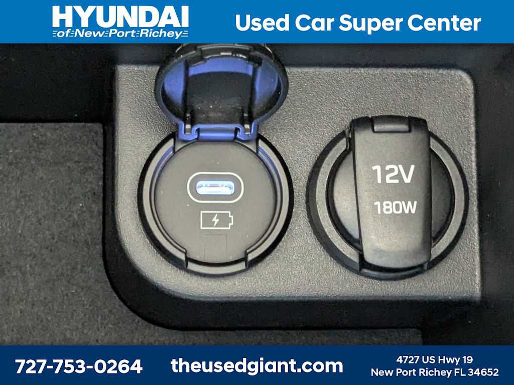 Used 2025 Hyundai Palisade SE FWD image 29