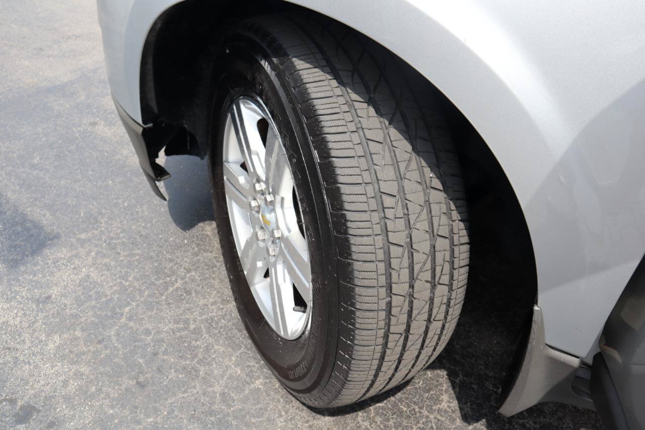 Used 2012 Chevrolet Traverse LT AWD/4WD image 21