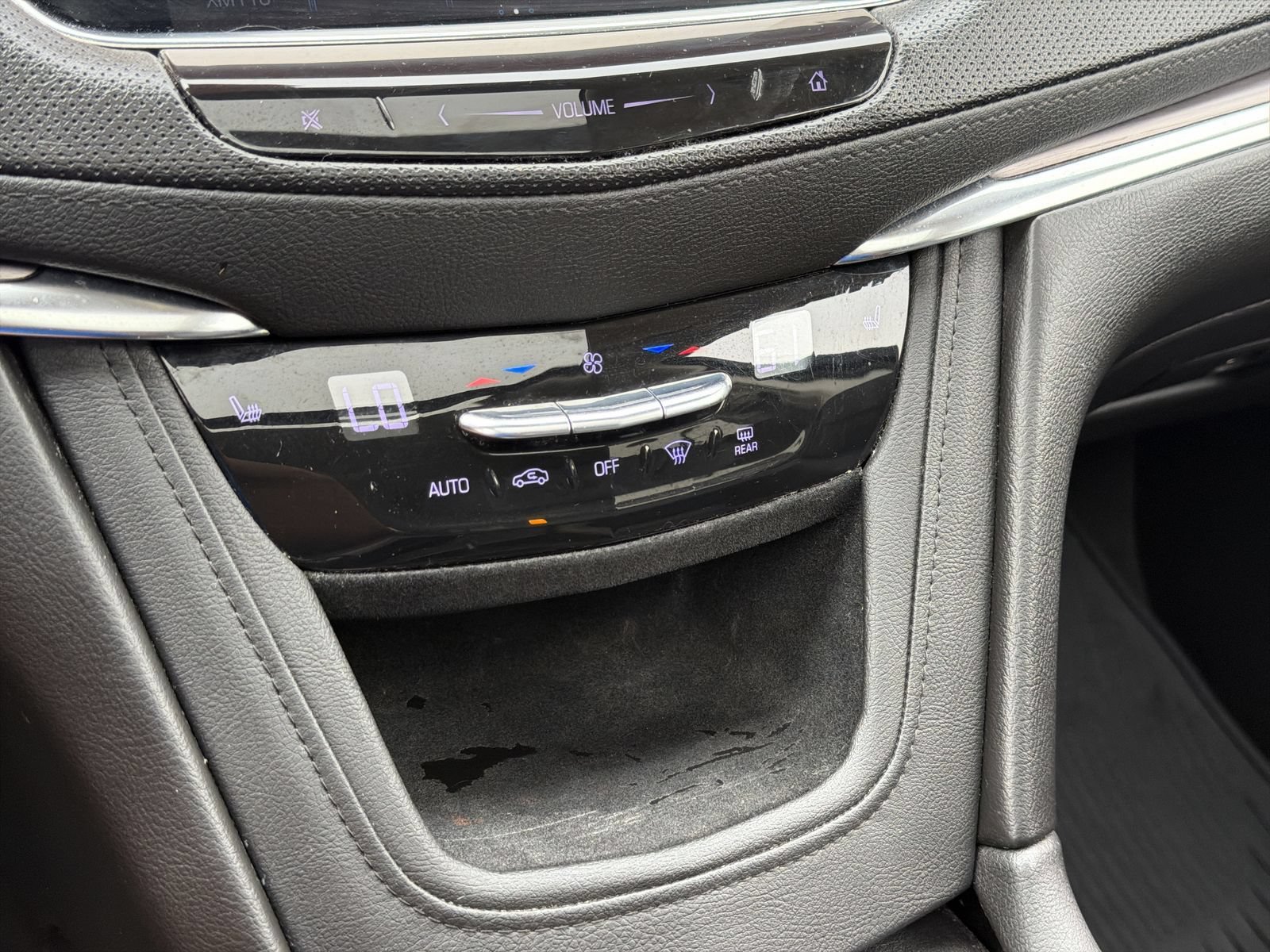 Used 2019 Cadillac XT5 Luxury FWD image 28