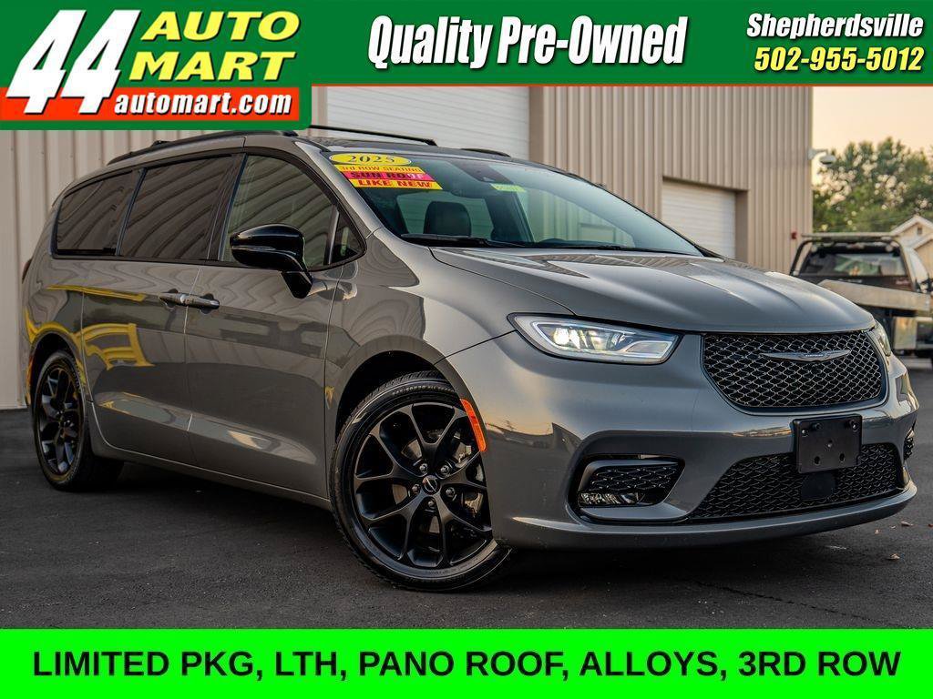 Used 2025 Chrysler Pacifica Limited