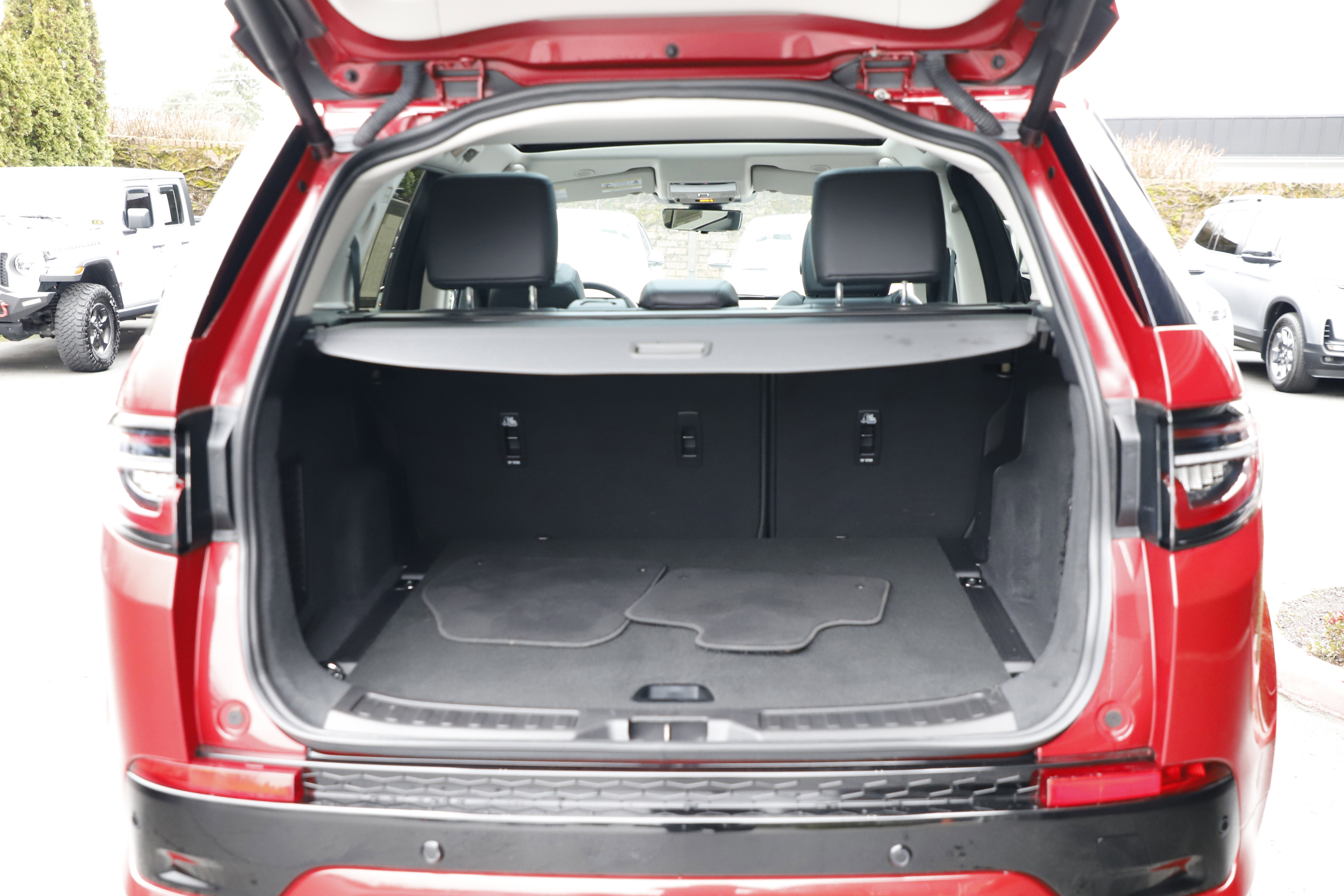 Certified 2025 Land Rover Discovery Sport S image 12