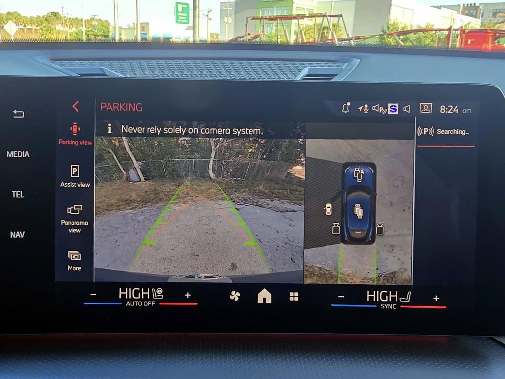 Used 2024 BMW X2 M35i w/ Premium Package image 16