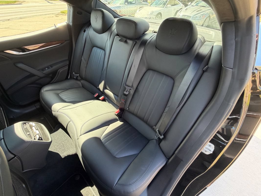 Used 2016 Maserati Ghibli S Q4 AWD/4WD image 29