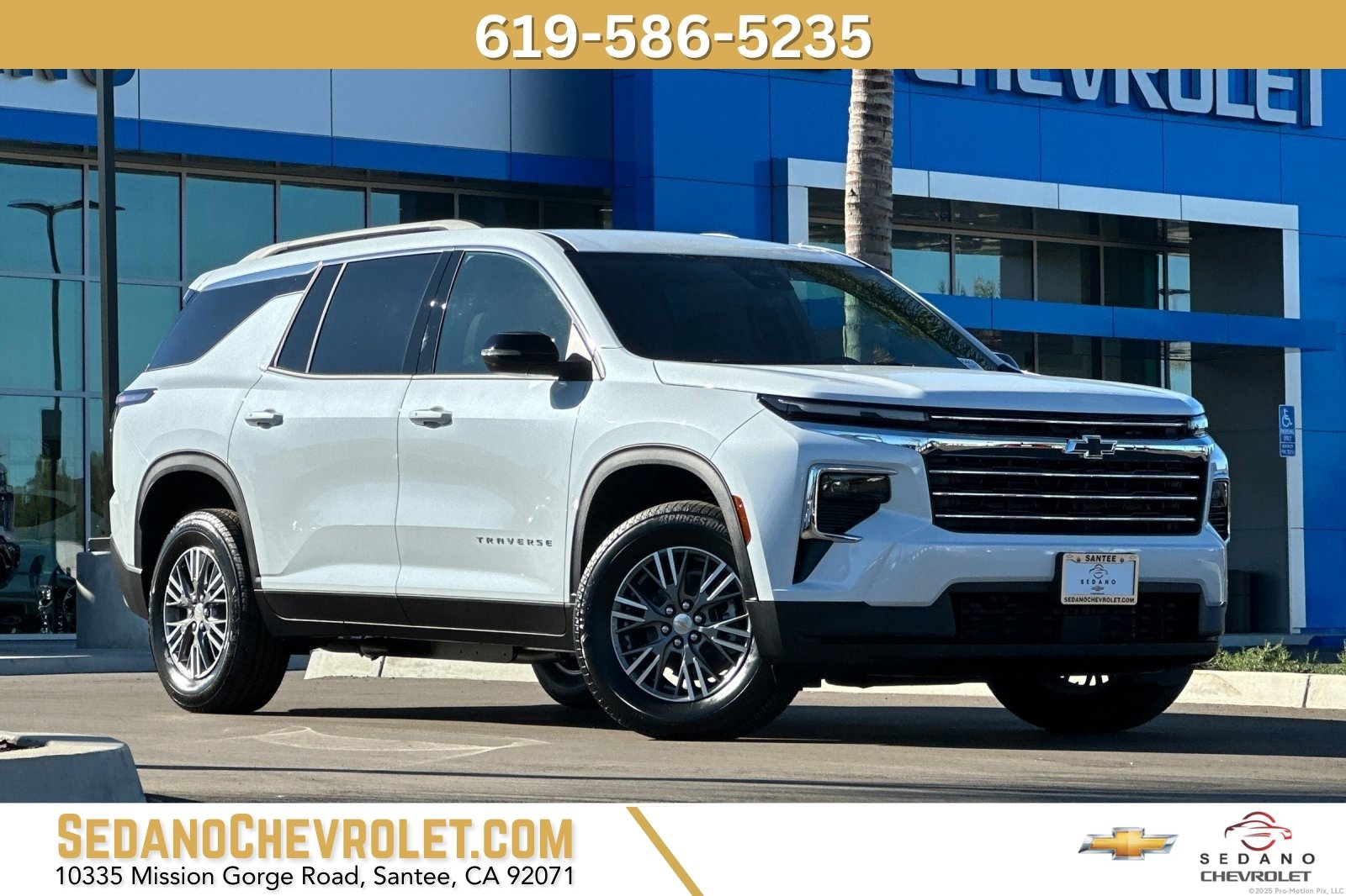 New 2026 Chevrolet Traverse LT image 1