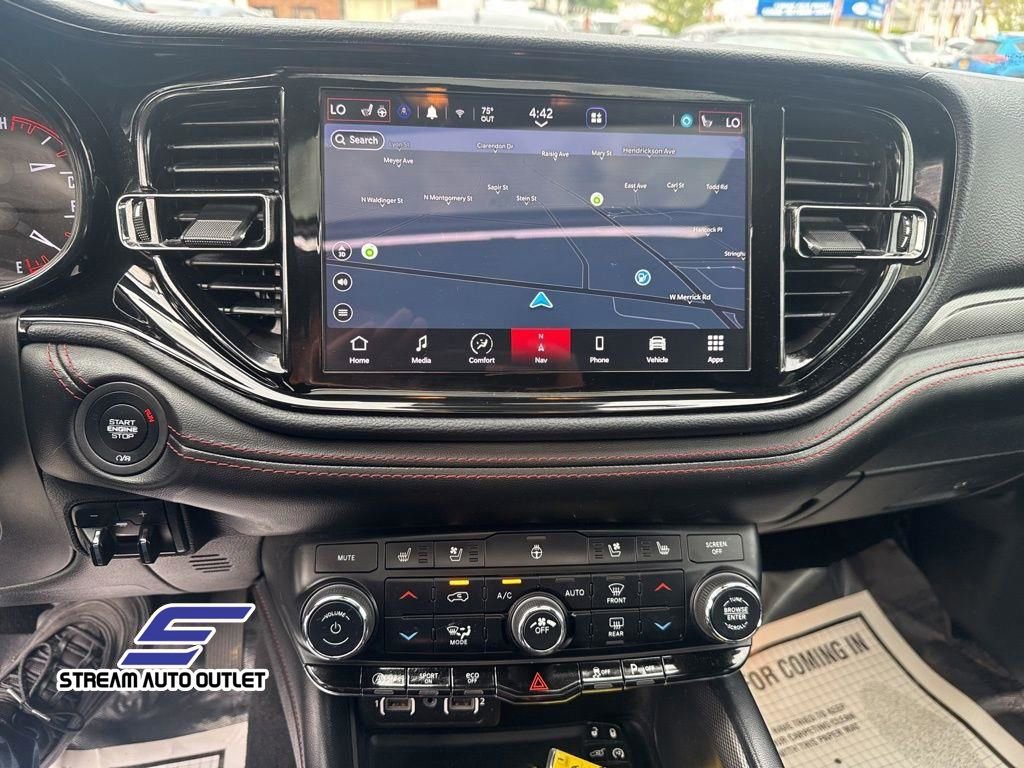 Used 2023 Dodge Durango GT image 23