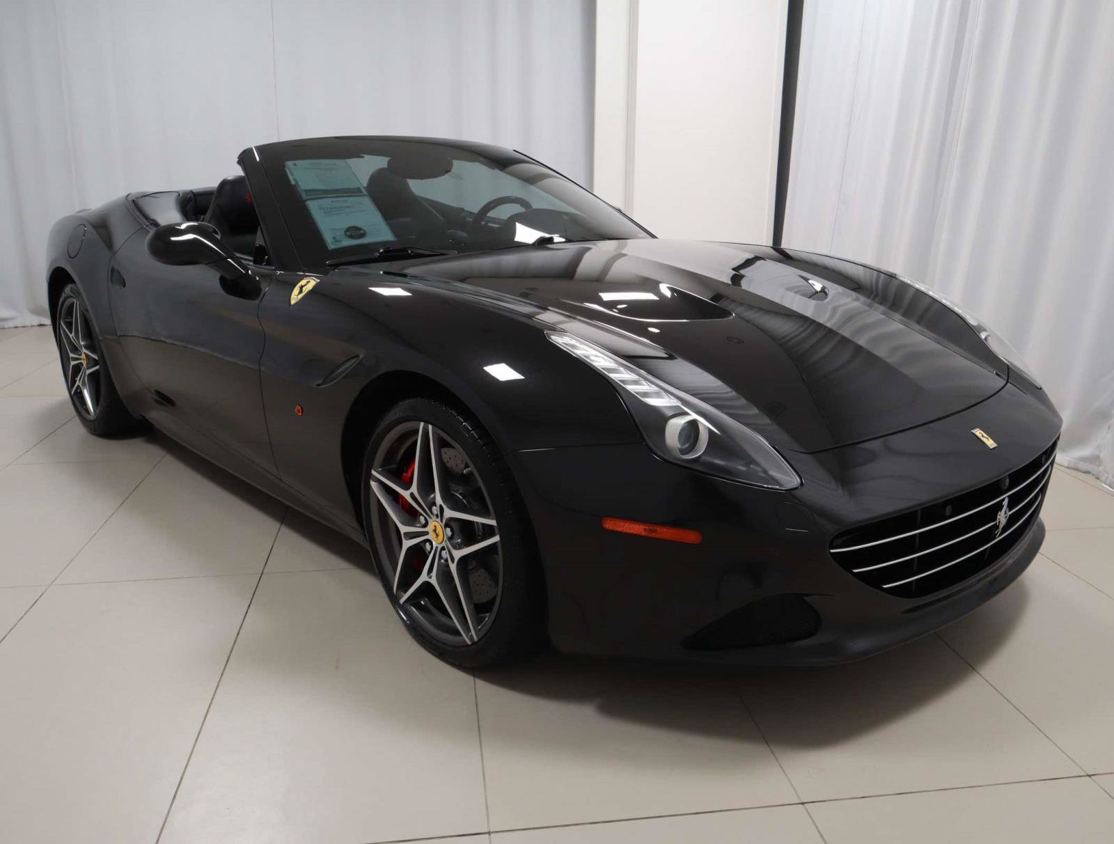 Used 2016 Ferrari California T RWD image 46