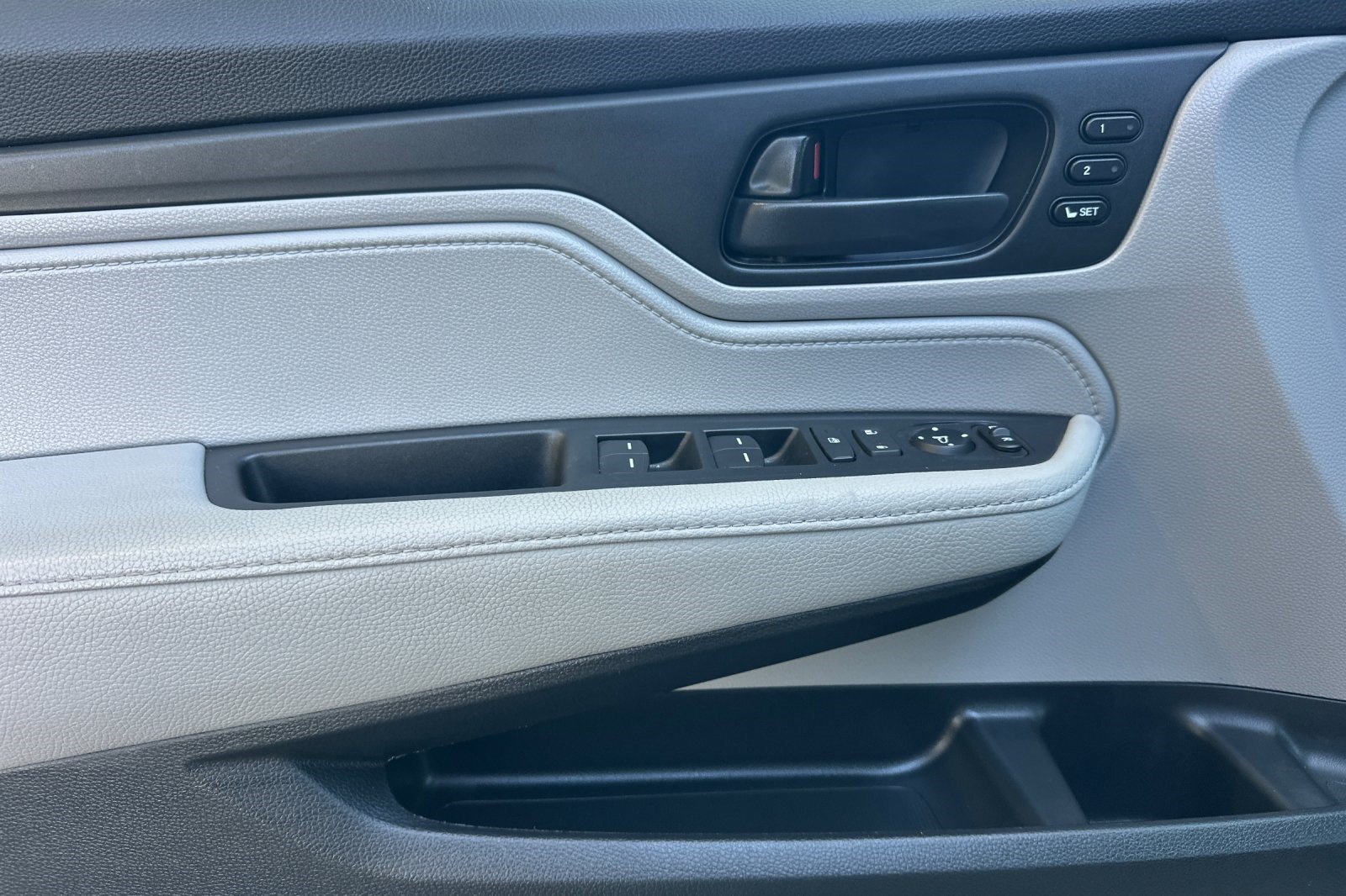 Used 2022 Honda Odyssey EX-L image 12