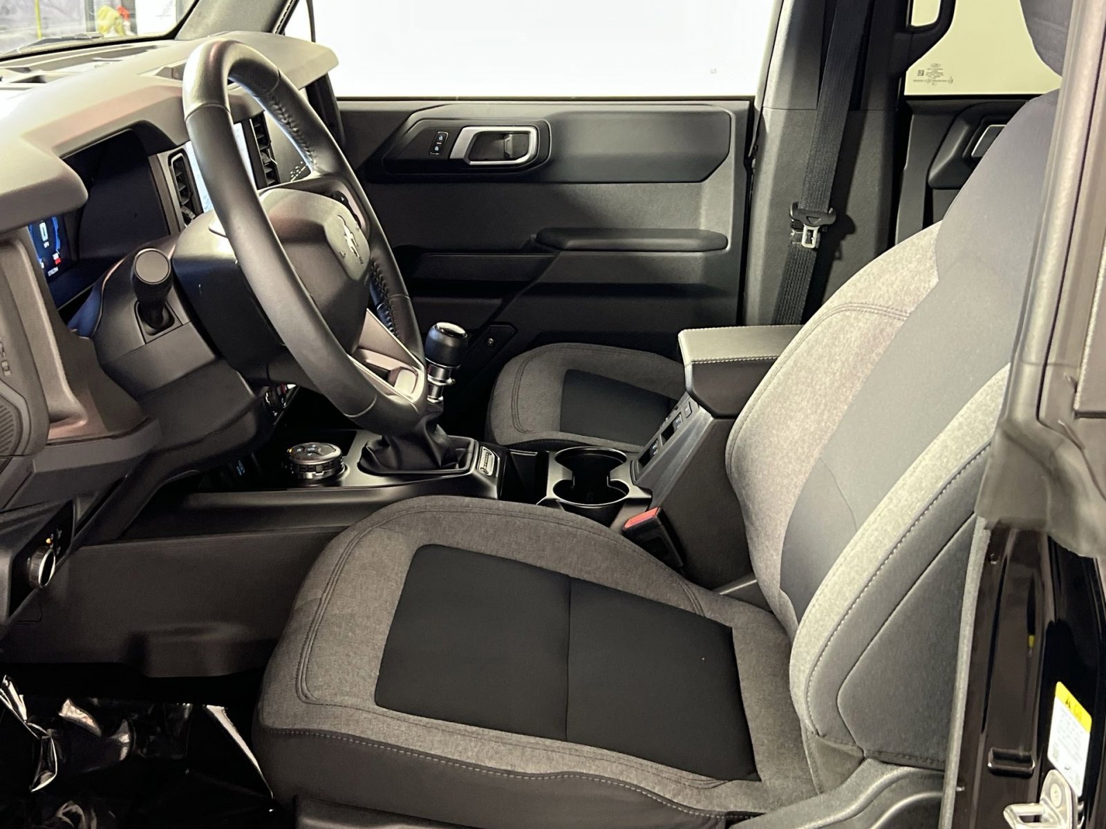 Used 2025 Ford Bronco Big Bend image 14