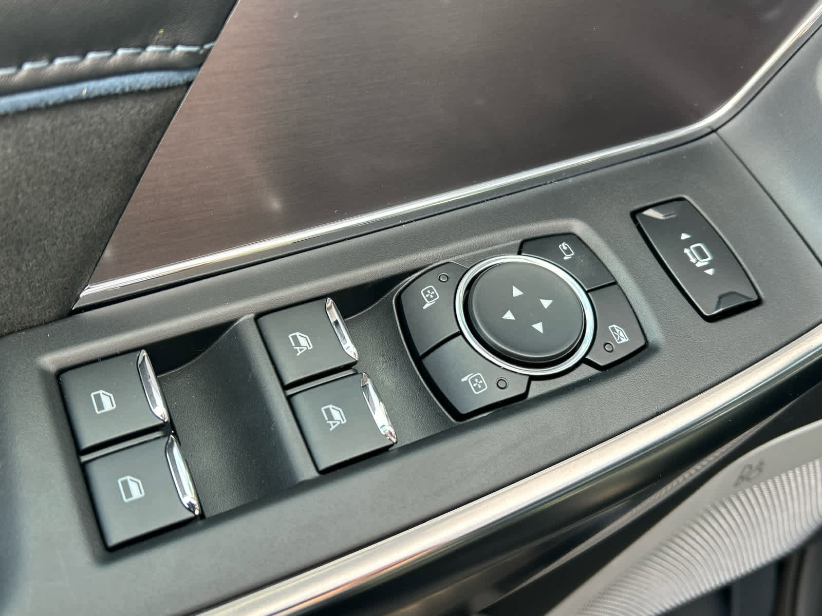 New 2026 Ford F350 Platinum w/ Tremor Off-Road Package image 22