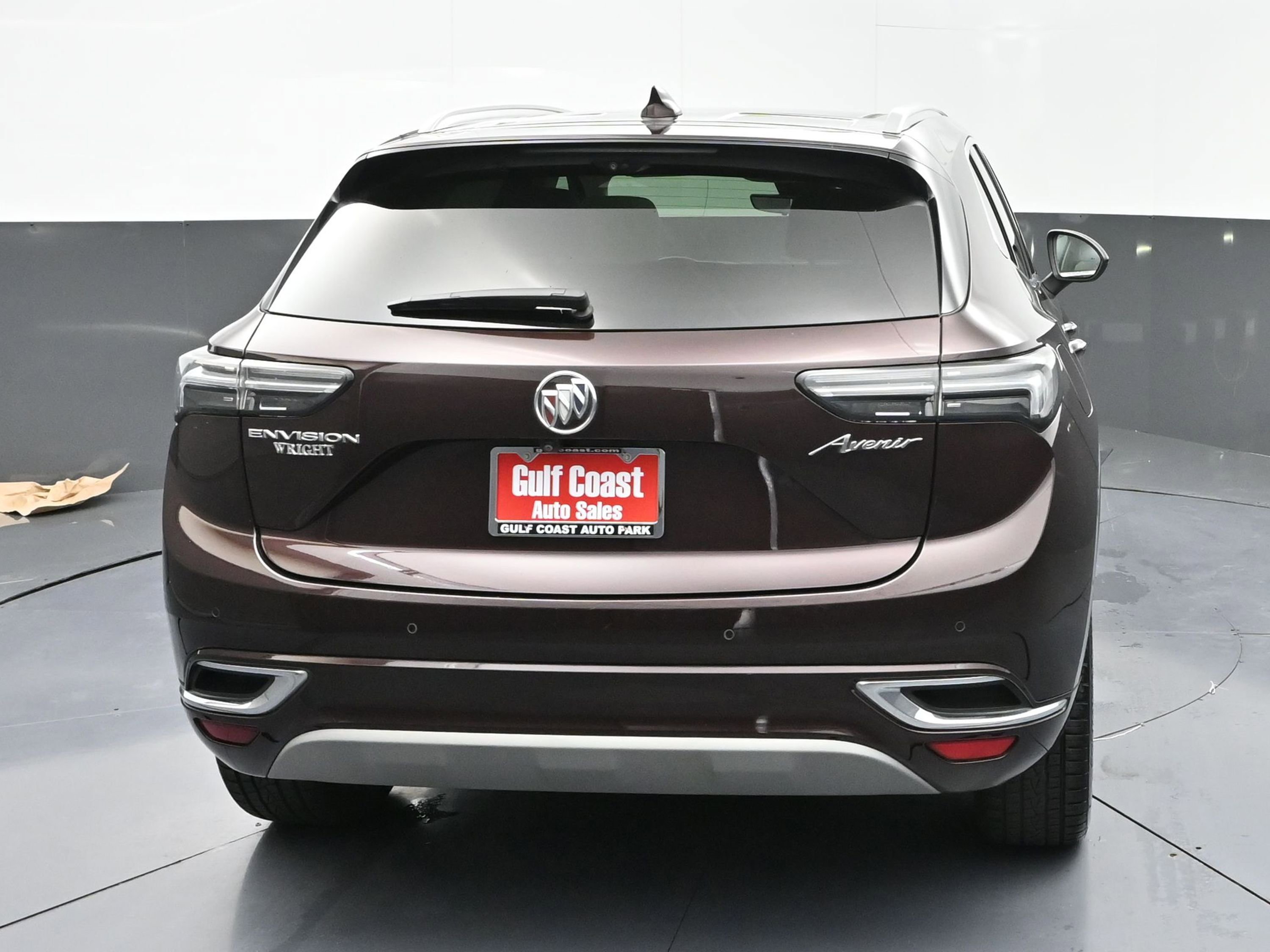Used 2023 Buick Envision Avenir image 28