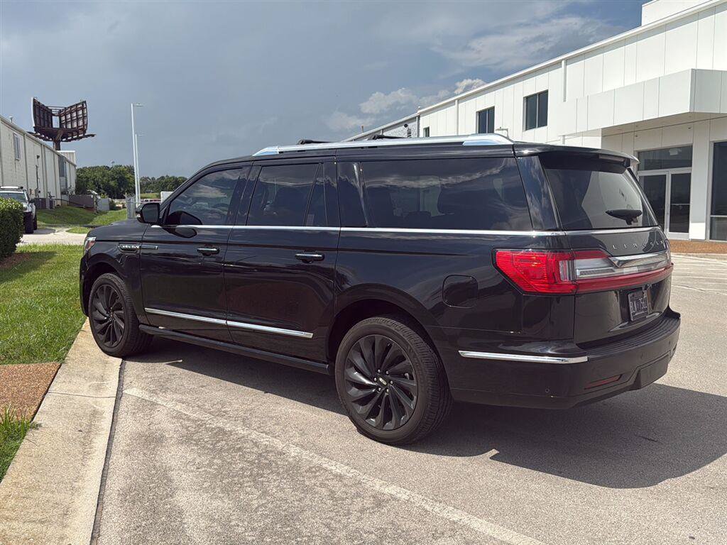 Used 2020 Lincoln Navigator L Reserve w/ Equipment Group 208A Reserve AWD/4WD image 17