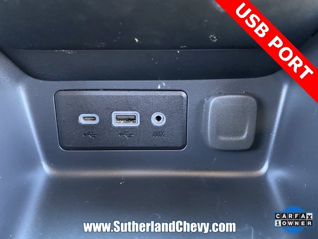 Used 2024 GMC Terrain SLE image 33