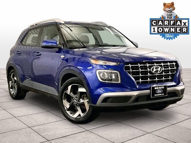 Used 2022 Hyundai Venue Limited FWD image 2