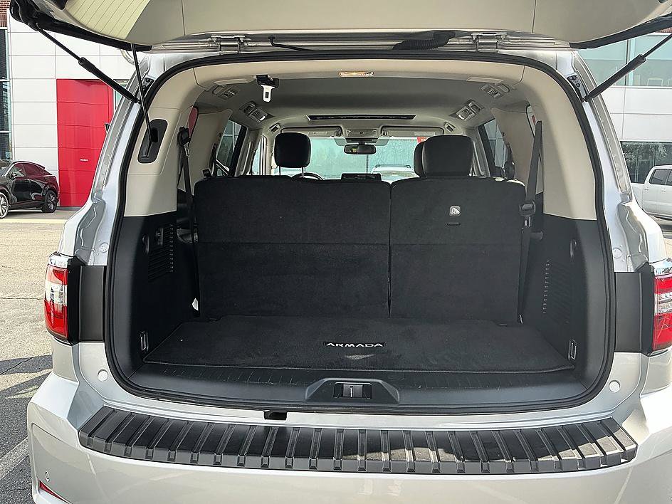 Certified 2024 Nissan Armada SL image 32