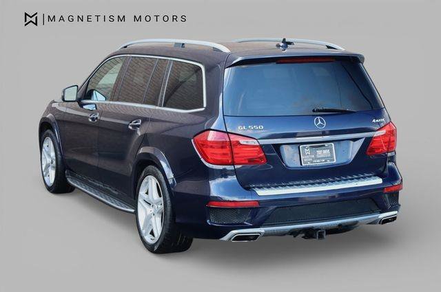 Used 2015 Mercedes-Benz GL 550 4MATIC image 8