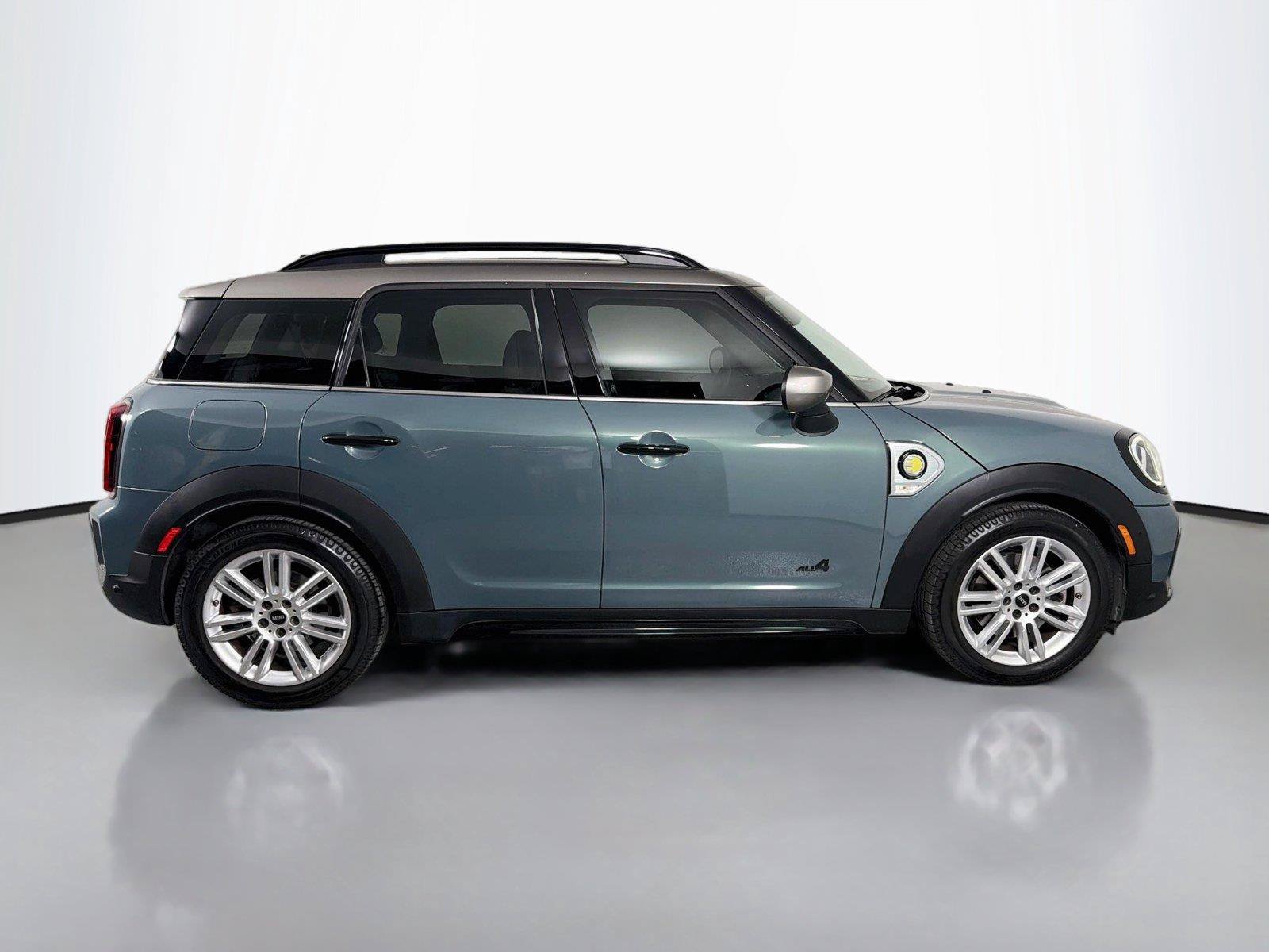 Used 2023 MINI Cooper Countryman SE w/ Storage Package AWD/4WD image 4