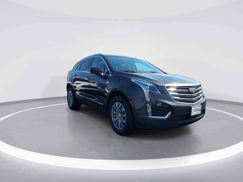 Used 2017 Cadillac XT5 Luxury w/ Driver Awareness Package image 2