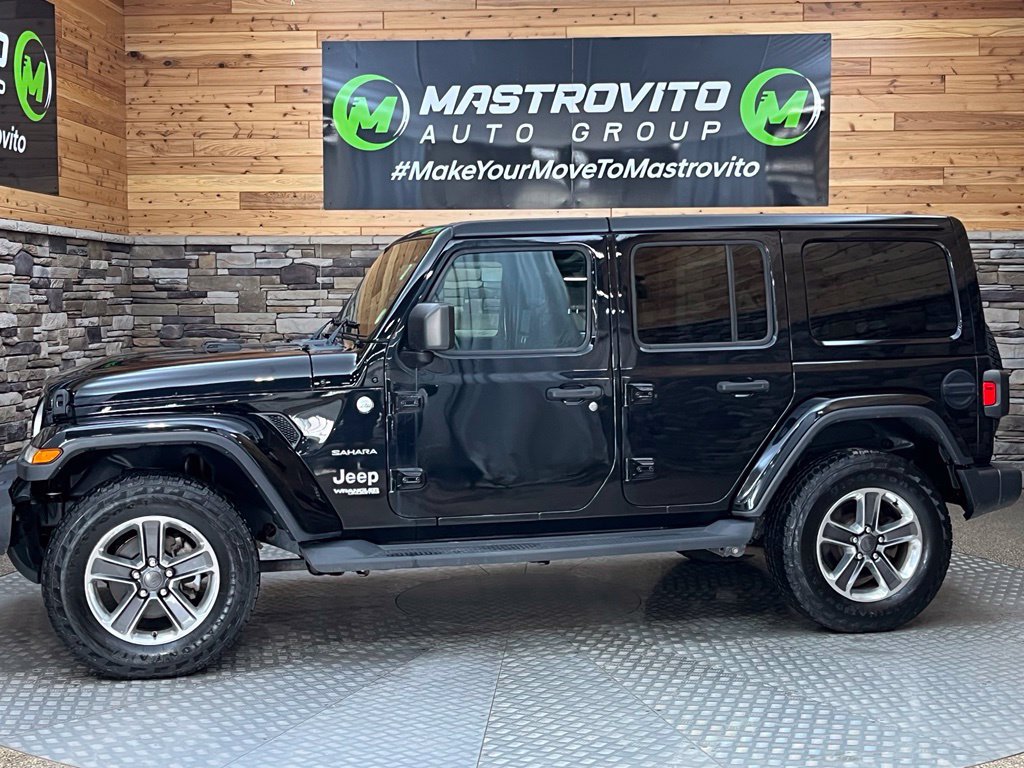 Used 2018 Jeep Wrangler Unlimited Sahara w/ Cold Weather Group AWD/4WD image 8
