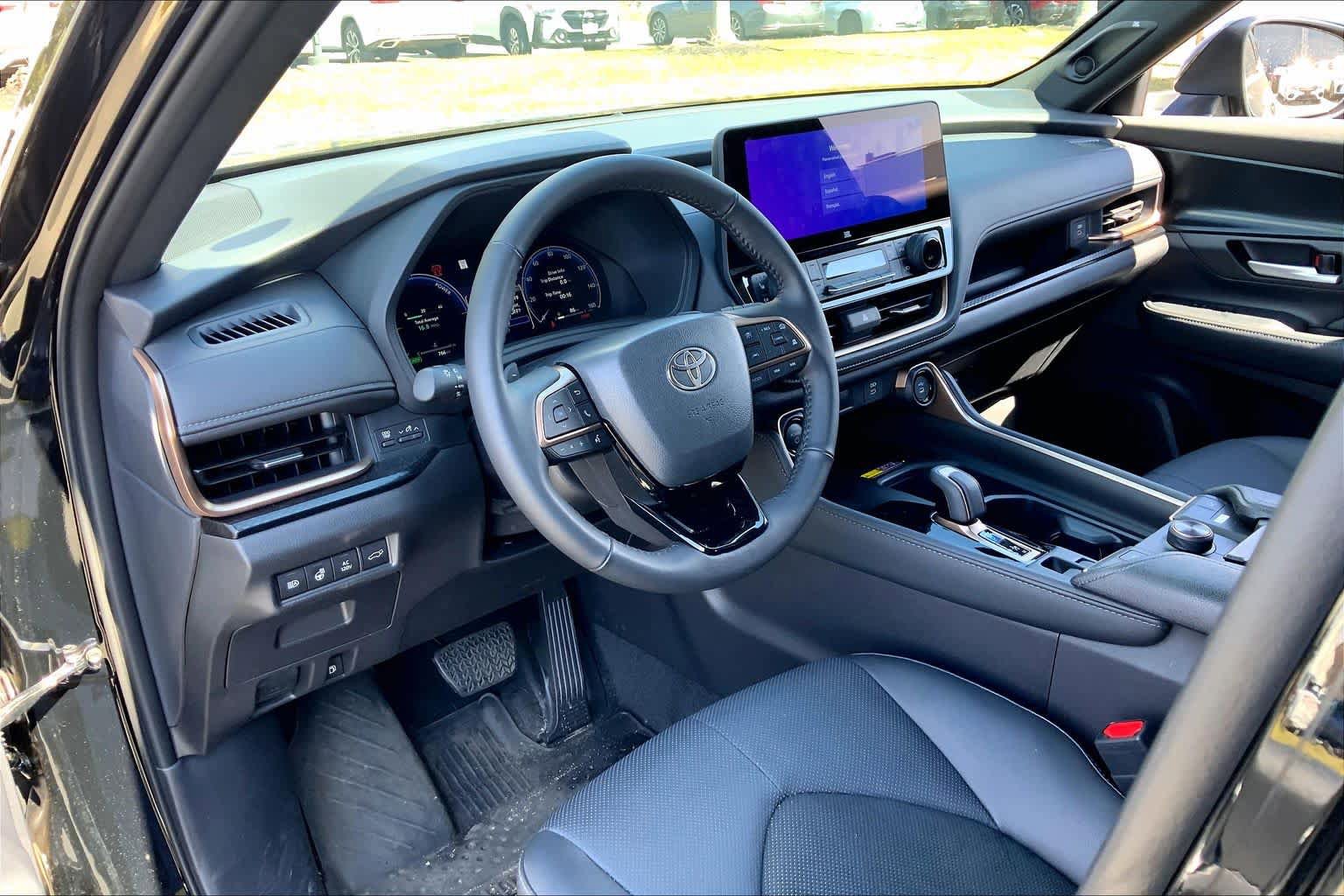 Used 2026 Toyota Grand Highlander AWD Hybrid image 18