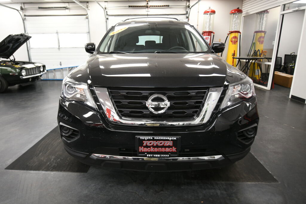Used 2019 Nissan Pathfinder S image 3