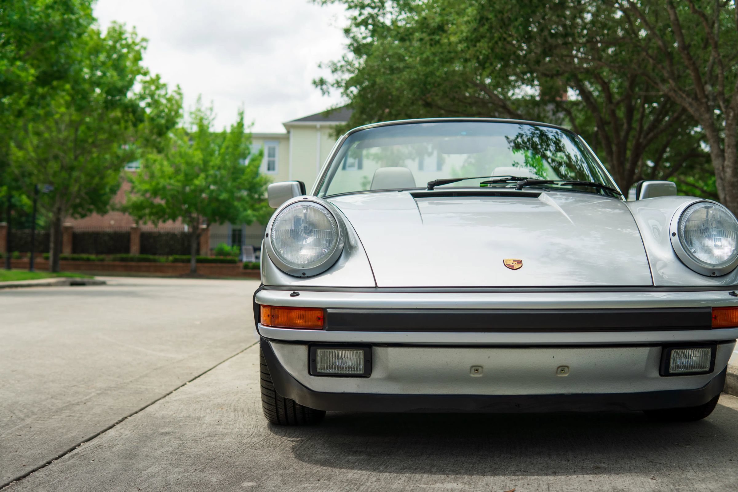 Used 1989 Porsche 911 Carrera RWD image 3