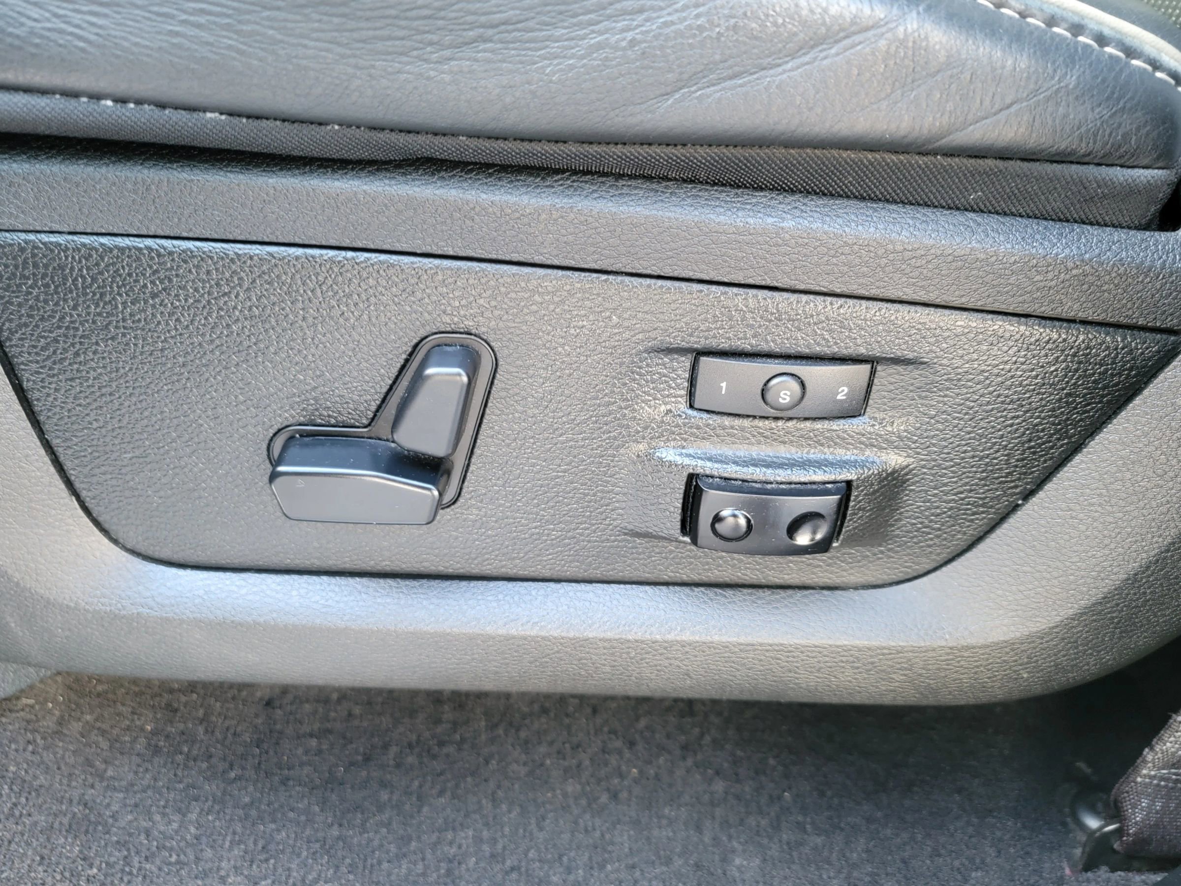 Used 2018 RAM 1500 Limited image 14