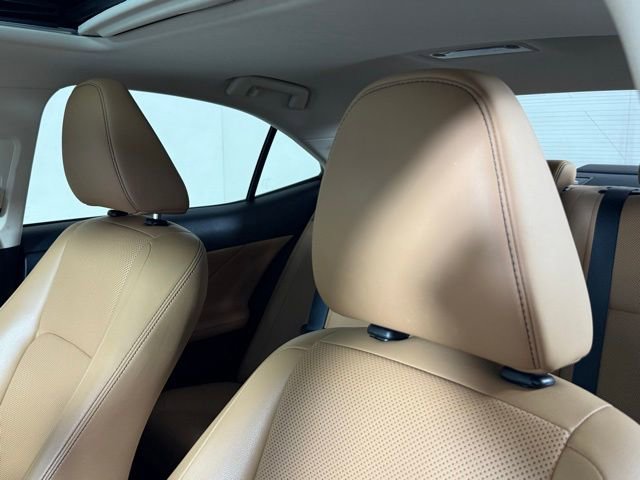 Used 2017 Lexus IS 300 AWD w/ Navigation System Package image 14