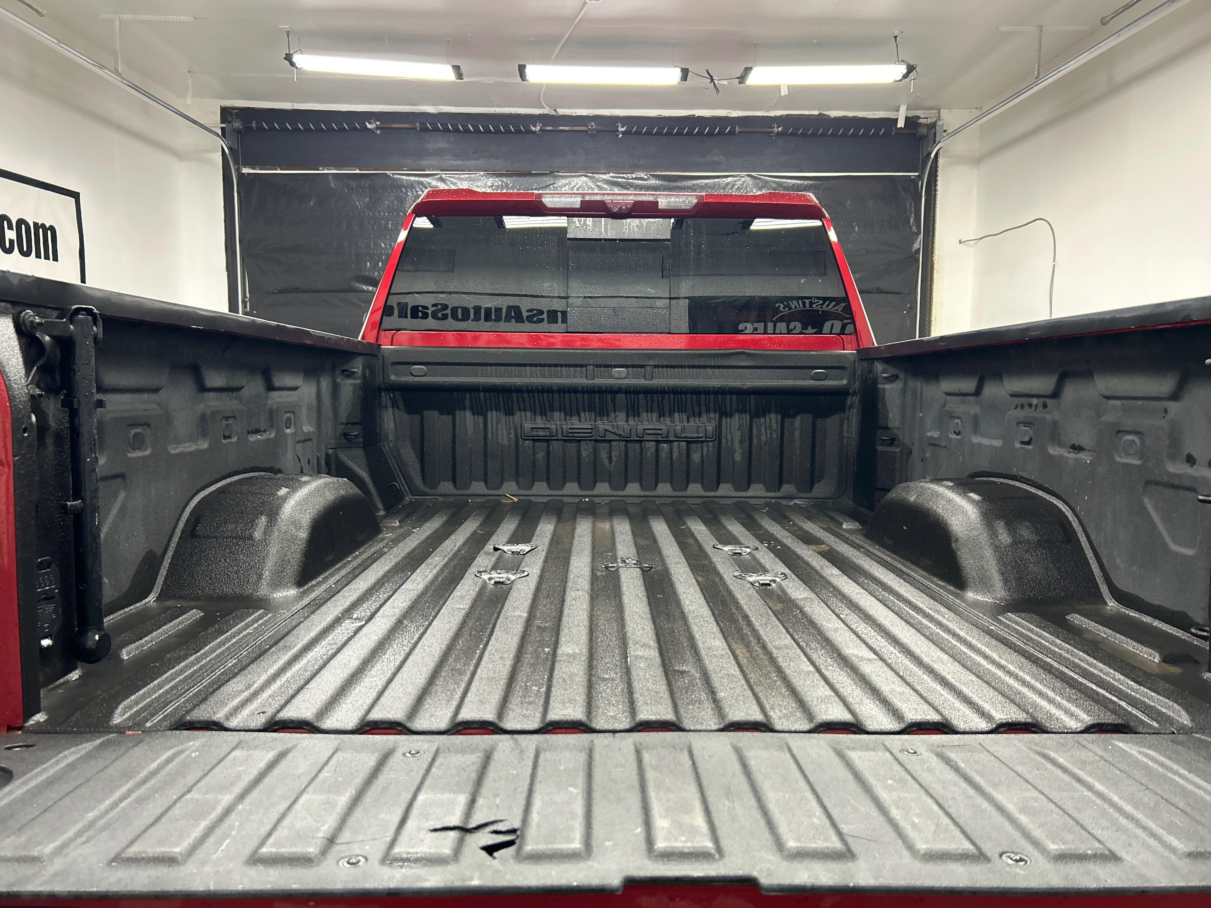 Used 2022 GMC Sierra 3500 Denali w/ Denali Ultimate Package image 14