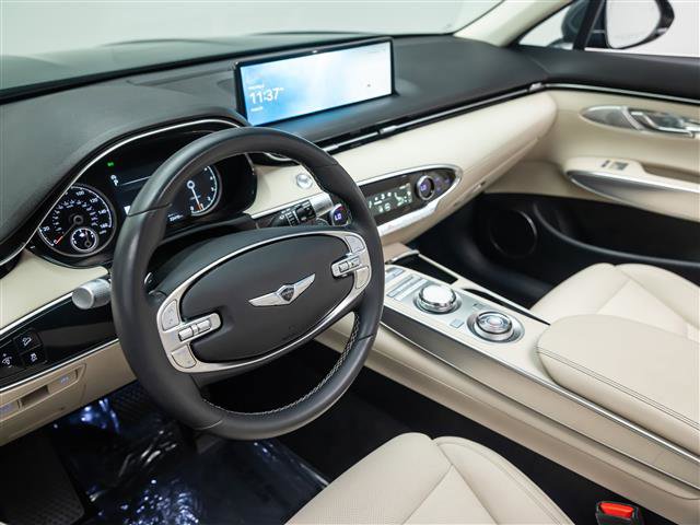 Used 2023 Genesis GV70 2.5T w/ Select Package AWD/4WD image 18
