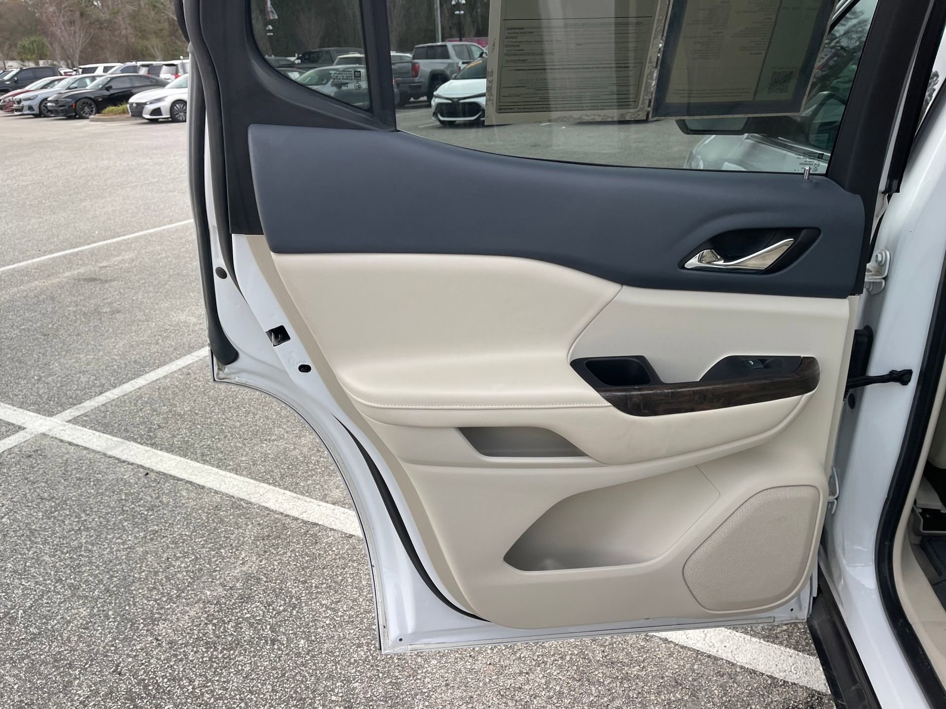 Used 2020 GMC Acadia Denali w/ Trailering Package image 19