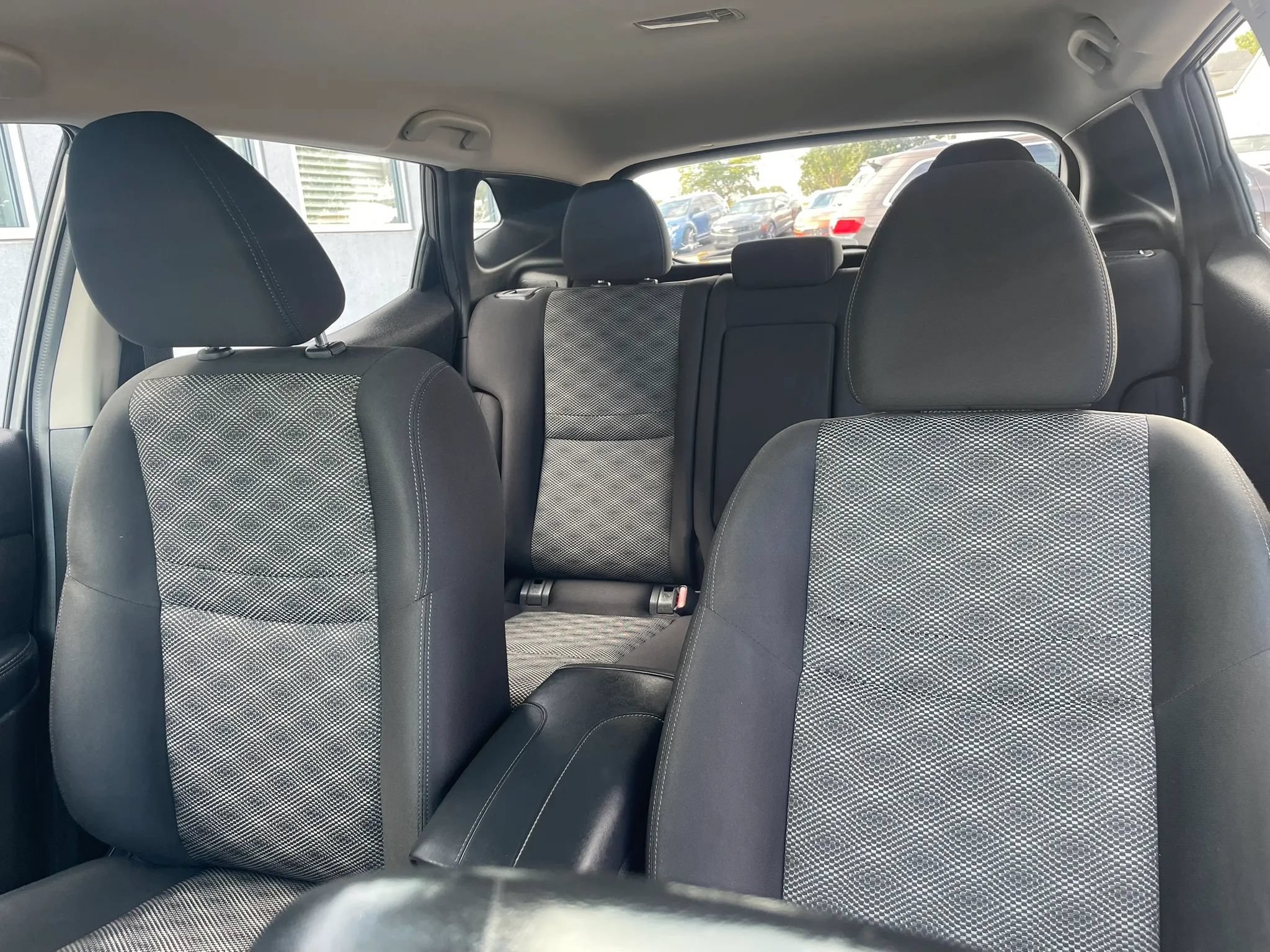 Used 2021 Nissan Rogue Sport SV FWD image 14