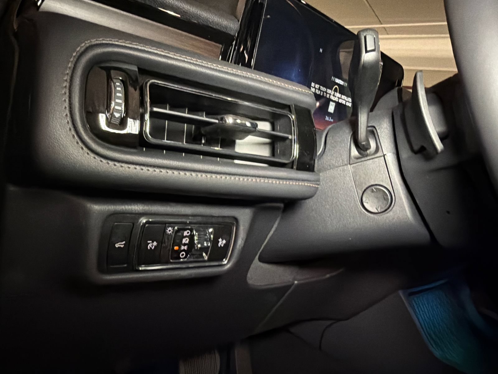 New 2026 Lincoln Aviator Reserve AWD/4WD image 33