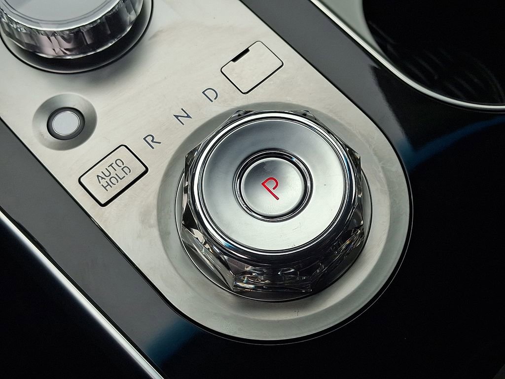 Used 2025 Genesis GV80 2.5T Standard image 8