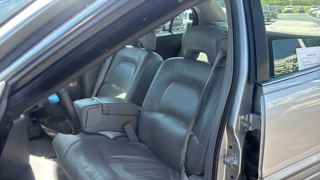 Used 2005 Buick Le Sabre Limited FWD image 10