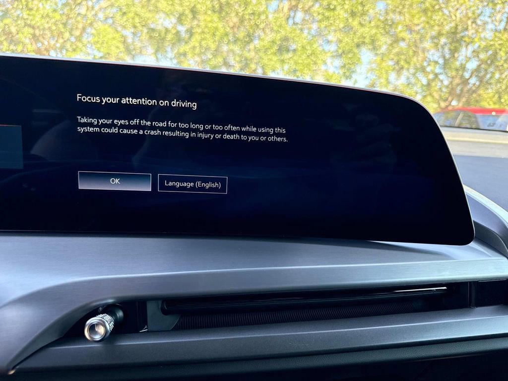 New 2026 Cadillac Vistiq Luxury image 24