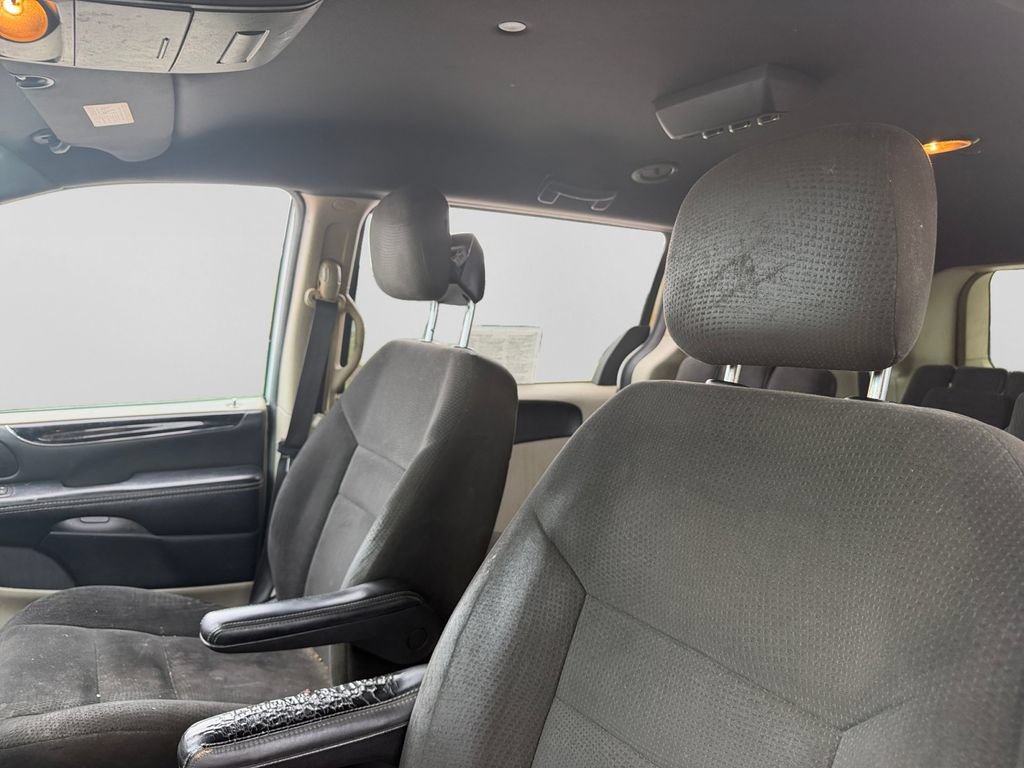 Used 2015 Dodge Grand Caravan SE FWD image 22