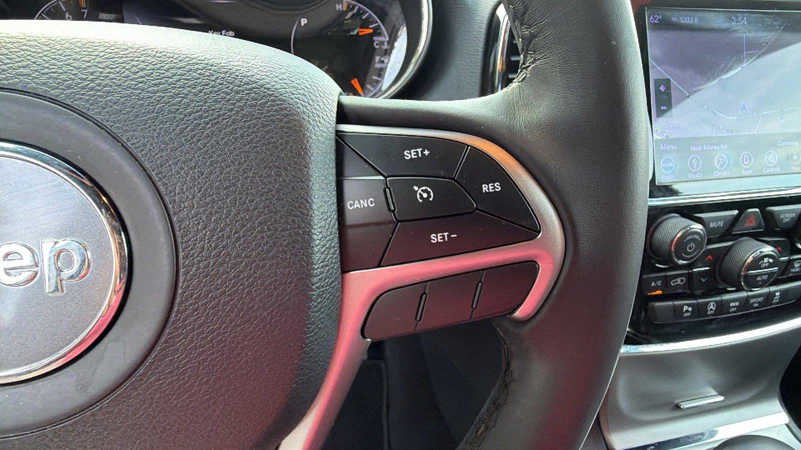 Used 2019 Jeep Grand Cherokee Laredo w/ Laredo X Package RWD image 27