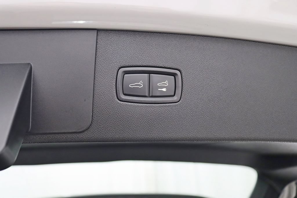 Used 2023 Porsche Cayenne S AWD/4WD image 37