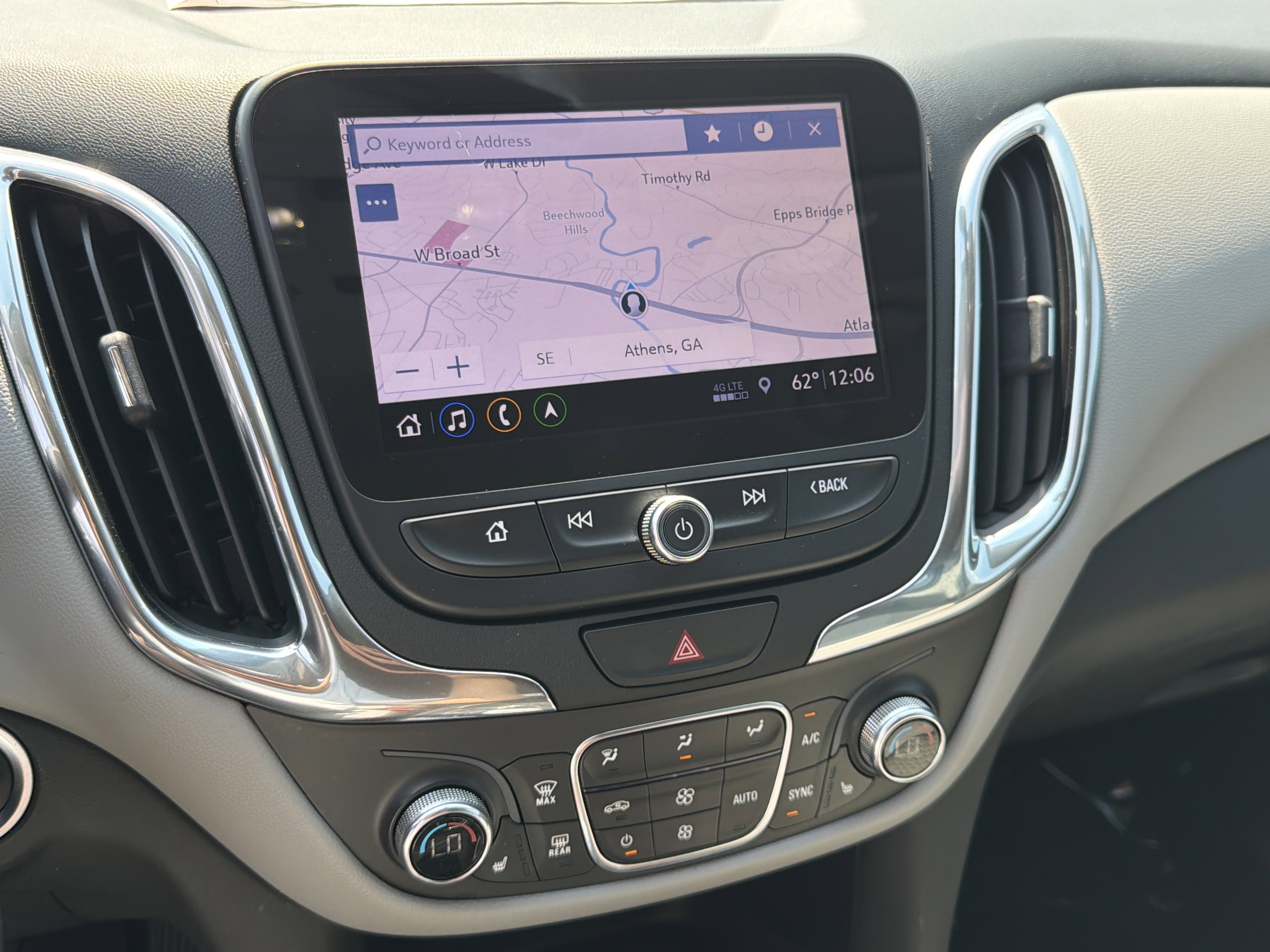 Used 2020 Chevrolet Equinox LT FWD image 27