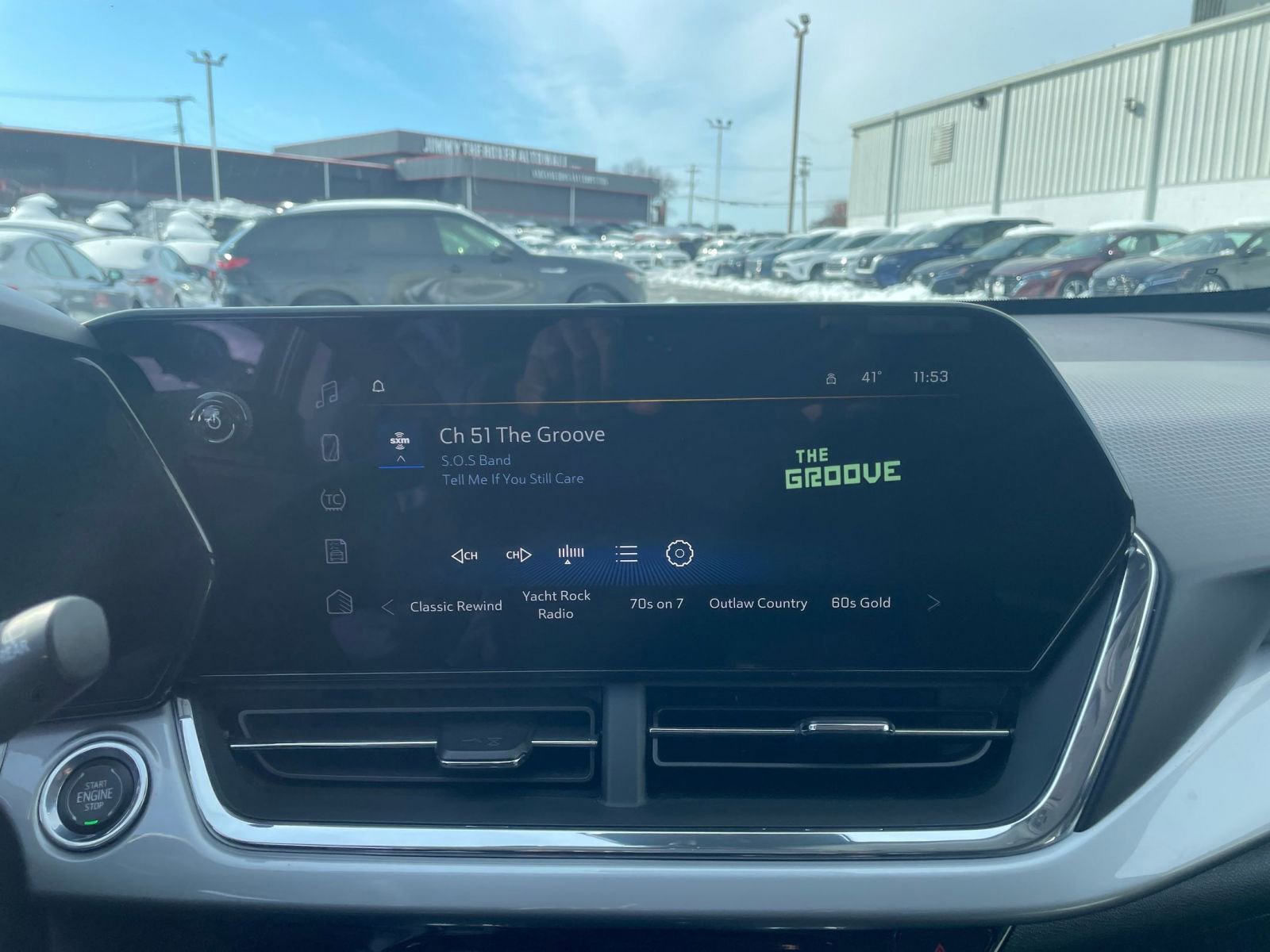 Used 2025 Chevrolet Trax LT w/ LT Convenience Package image 20