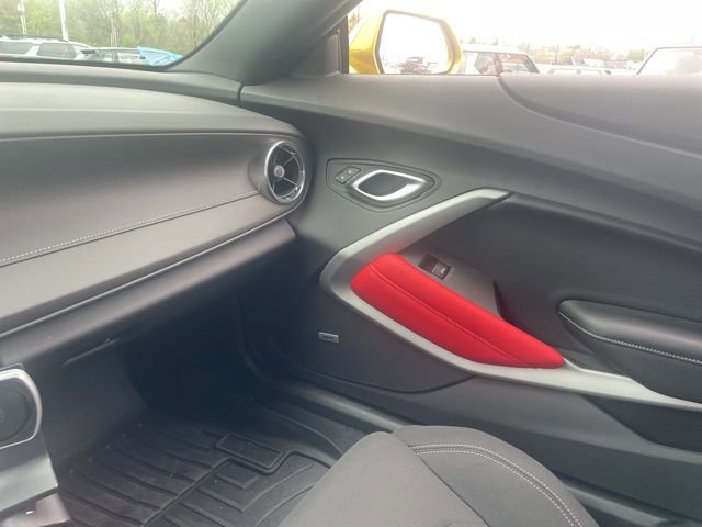Used 2024 Chevrolet Camaro LT w/ Technology Package image 34